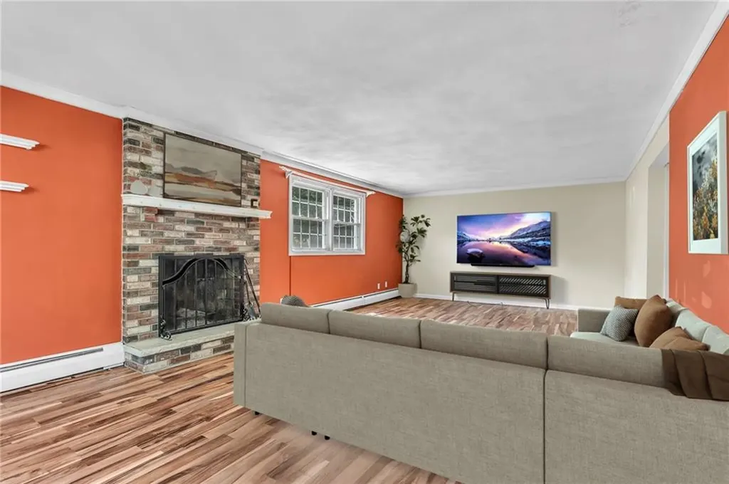 105 Quaker Drive West Warwick RI 02893