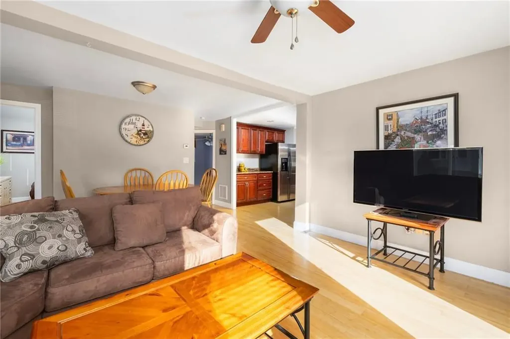 60 Greylawn Avenue Warwick RI 02889