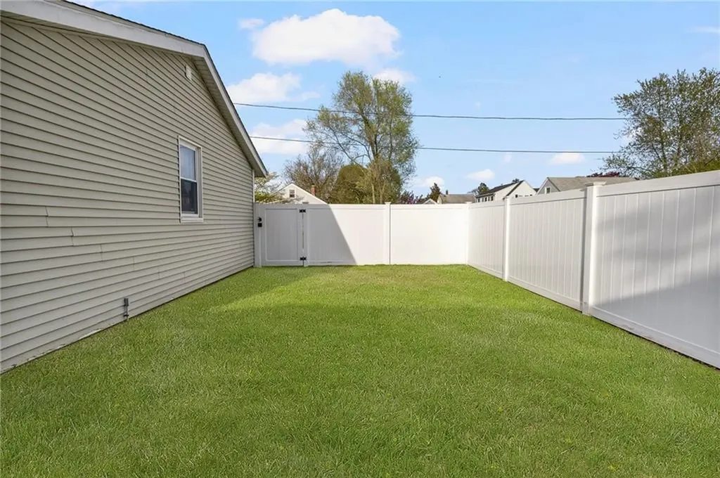 60 Greylawn Avenue Warwick RI 02889