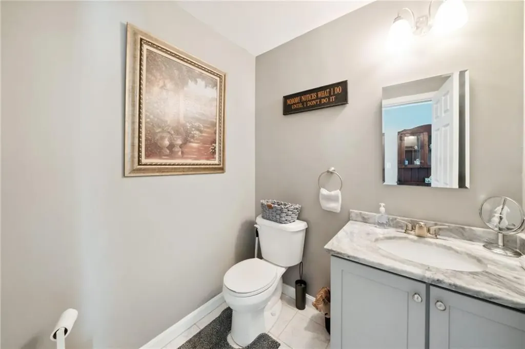 2 Kennedy Road Foster RI 02825
