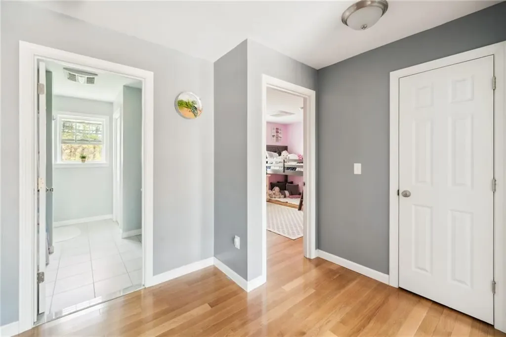 2 Kennedy Road Foster RI 02825