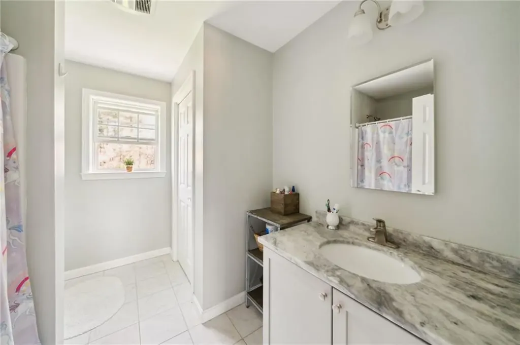 2 Kennedy Road Foster RI 02825