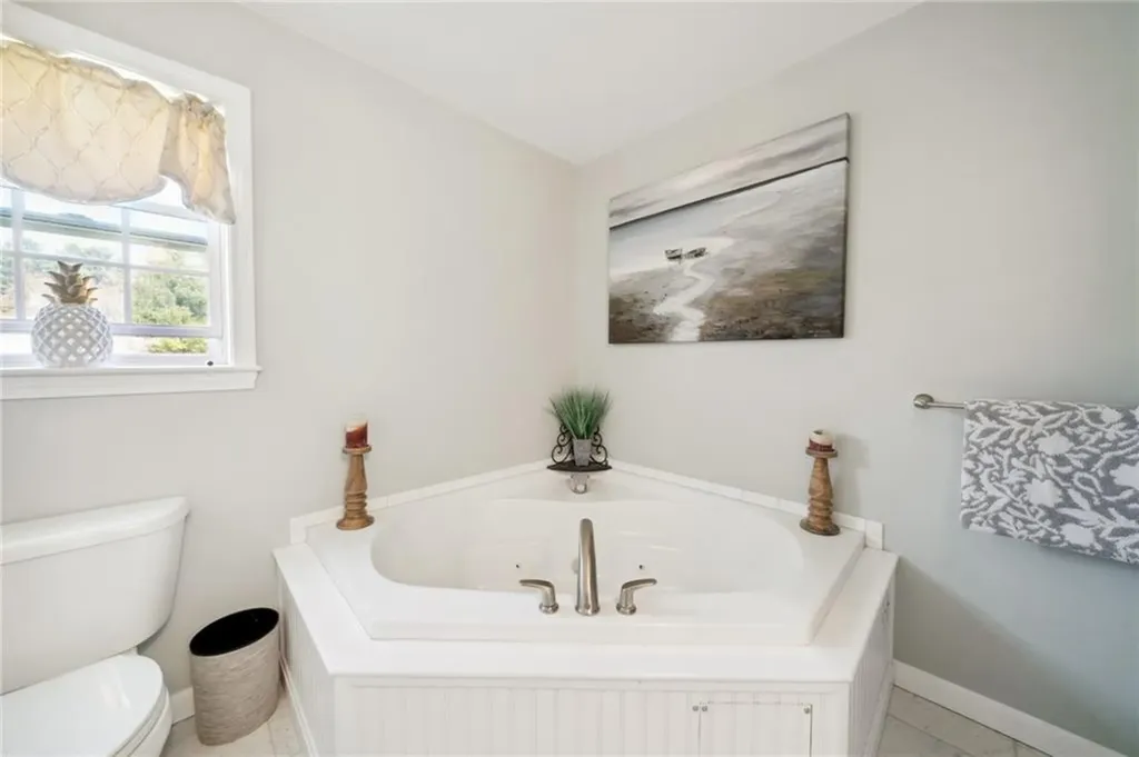 2 Kennedy Road Foster RI 02825