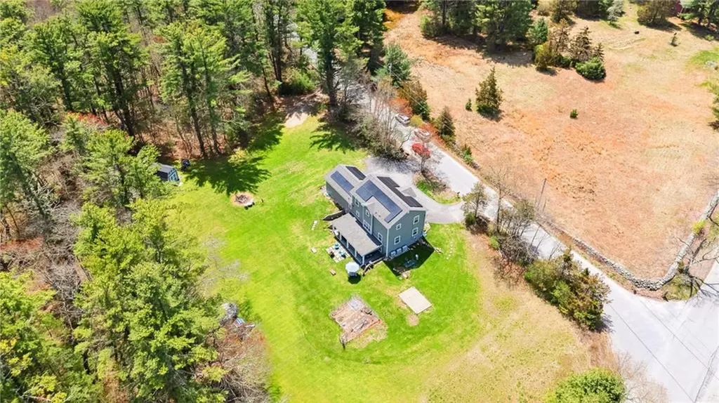 2 Kennedy Road Foster RI 02825