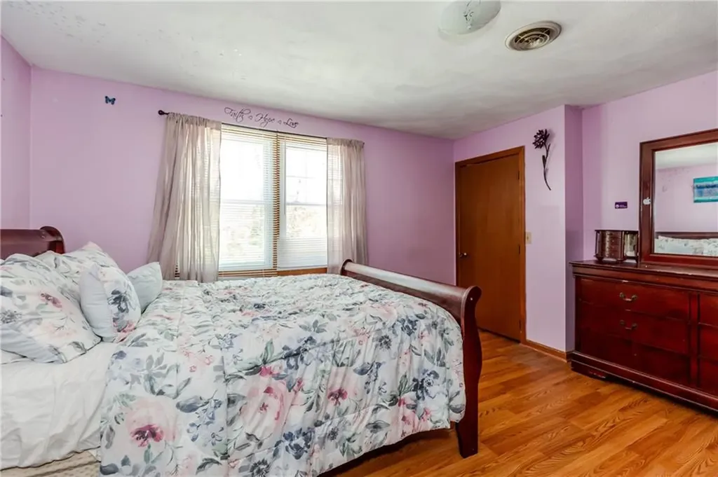 23 Oak Grove Boulevard North Providence RI 02911