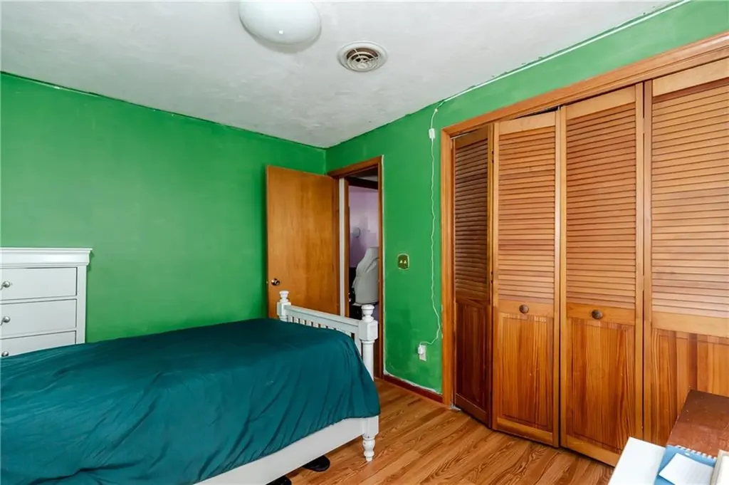 23 Oak Grove Boulevard North Providence RI 02911