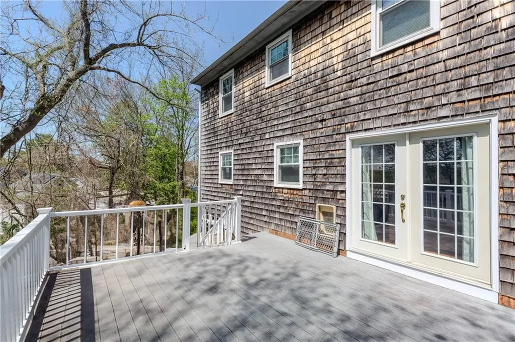 23 Oak Grove Boulevard North Providence RI 02911