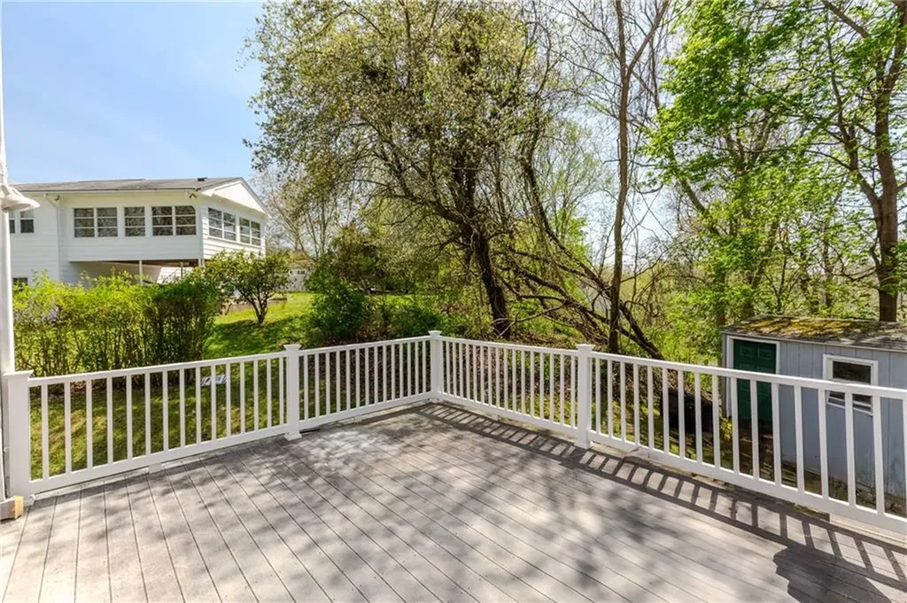 23 Oak Grove Boulevard North Providence RI 02911