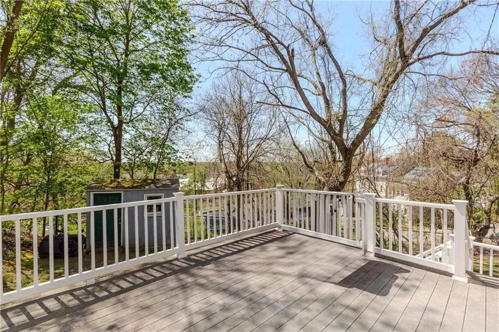 23 Oak Grove Boulevard North Providence RI 02911