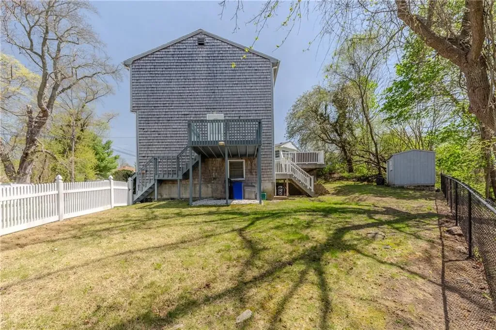 23 Oak Grove Boulevard North Providence RI 02911