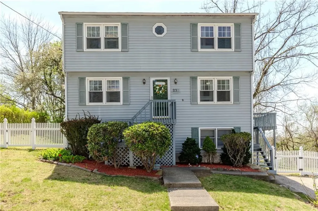 23 Oak Grove Boulevard North Providence RI 02911