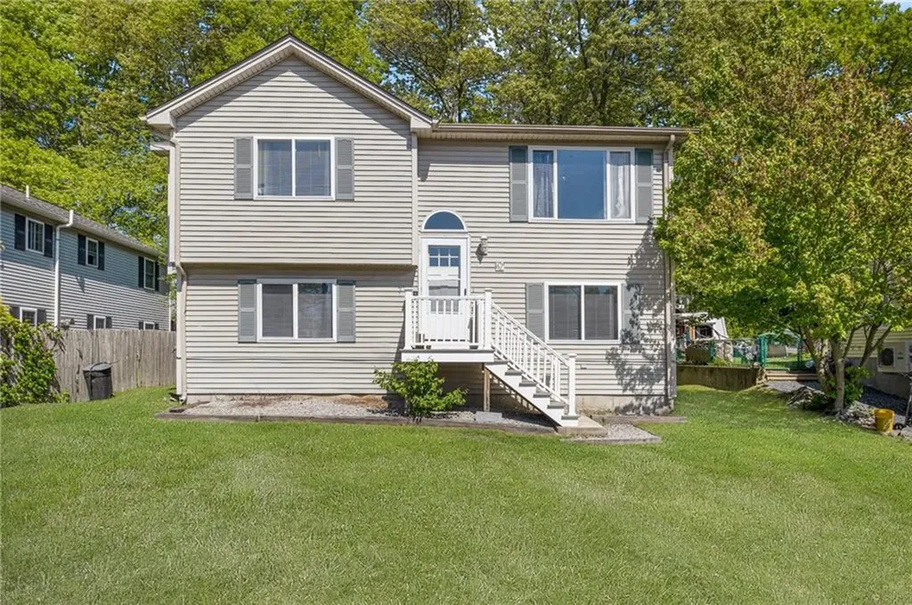 67 Meadowrue Trail Narragansett RI 02874