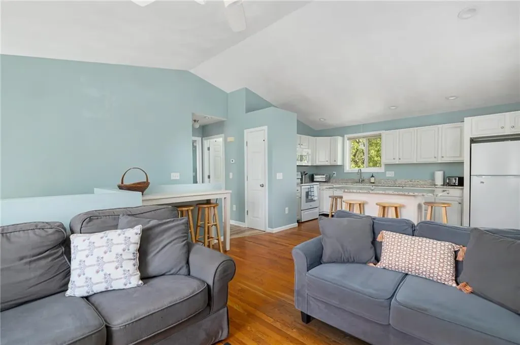 67 Meadowrue Trail Narragansett RI 02874