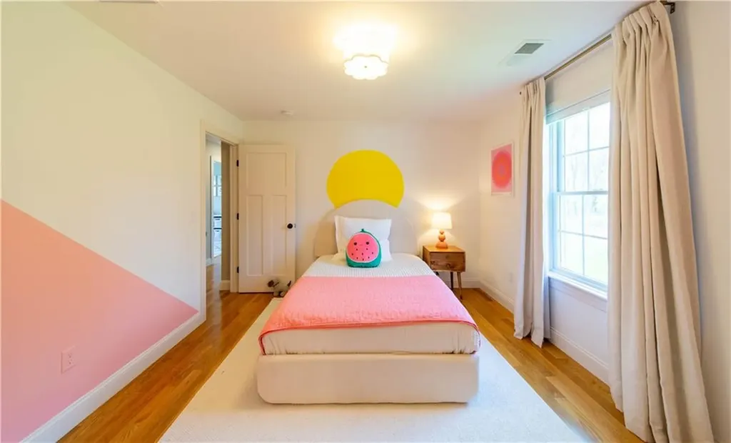 14 Sawmill Court East Greenwich RI 02818