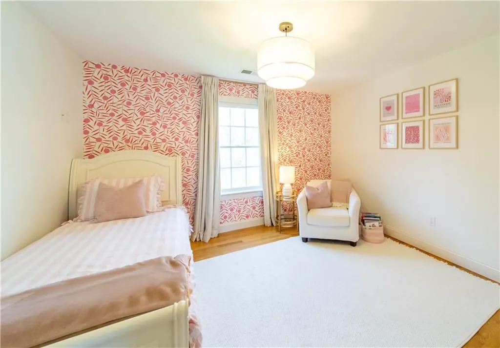 14 Sawmill Court East Greenwich RI 02818