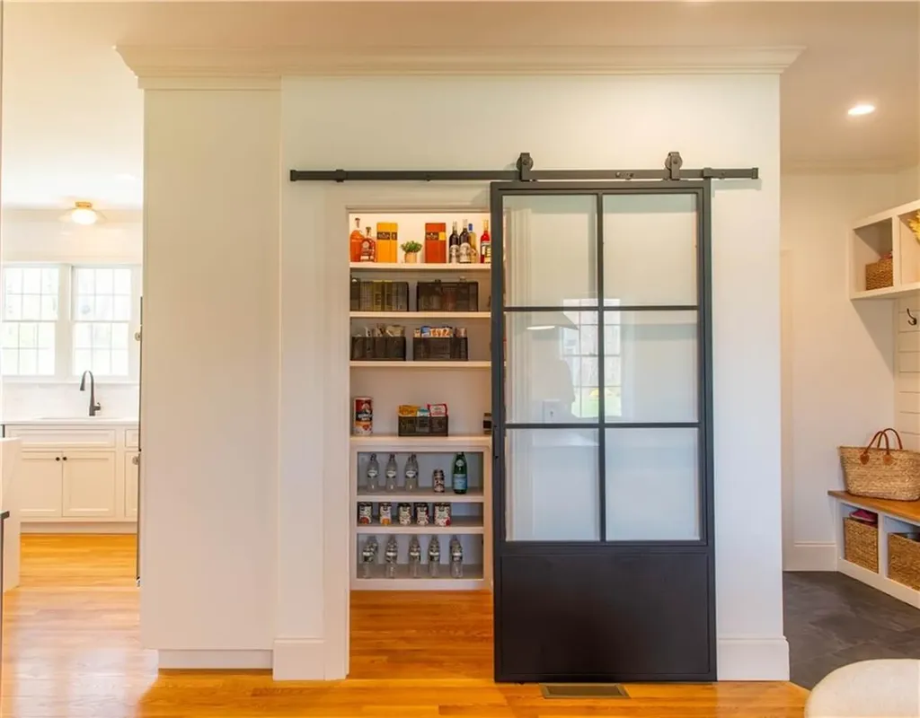 14 Sawmill Court East Greenwich RI 02818