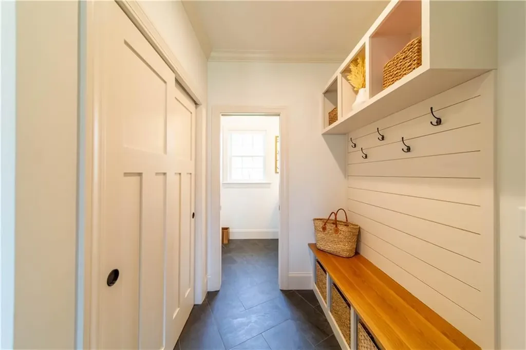 14 Sawmill Court East Greenwich RI 02818