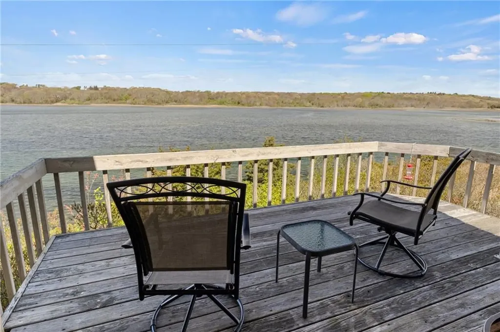 64 Starr Drive Narragansett RI 02882