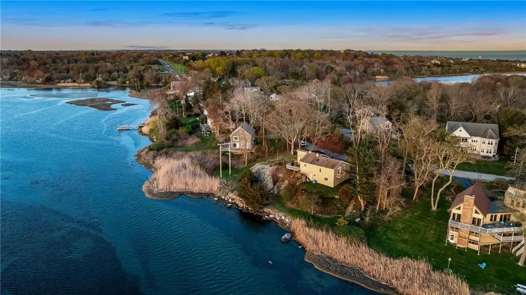64 Starr Drive Narragansett RI 02882