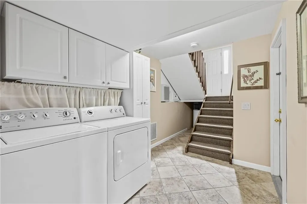 64 Starr Drive Narragansett RI 02882