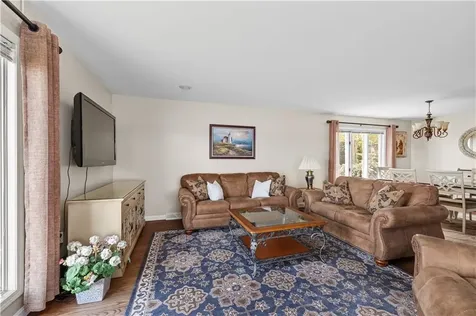 64 Starr Drive Narragansett RI 02882