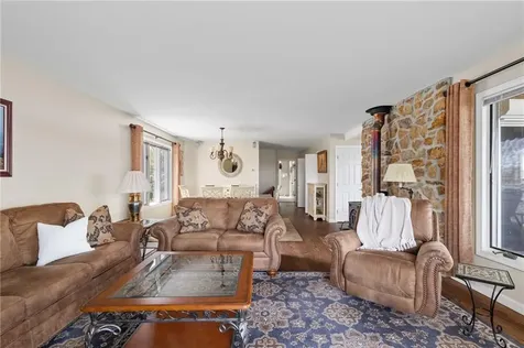 64 Starr Drive Narragansett RI 02882