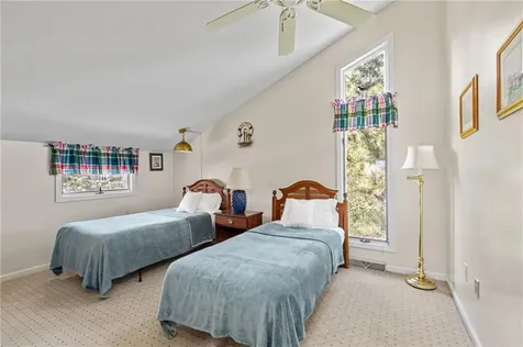 64 Starr Drive Narragansett RI 02882