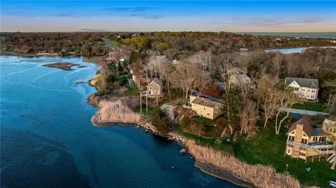 64 Starr Drive Narragansett RI 02882