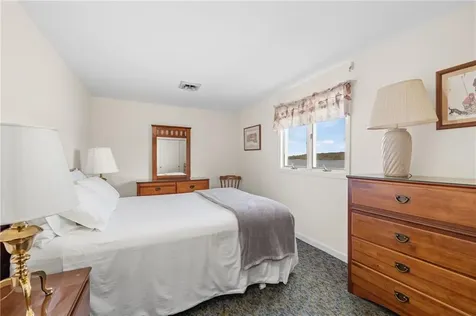 64 Starr Drive Narragansett RI 02882