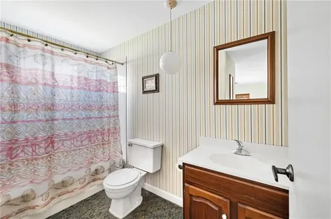 64 Starr Drive Narragansett RI 02882