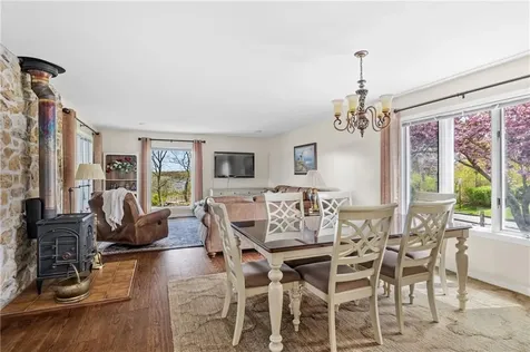 64 Starr Drive Narragansett RI 02882