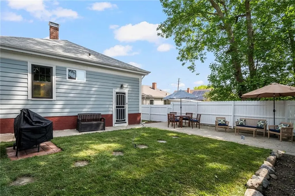 104 Lyman Street Pawtucket RI 02860