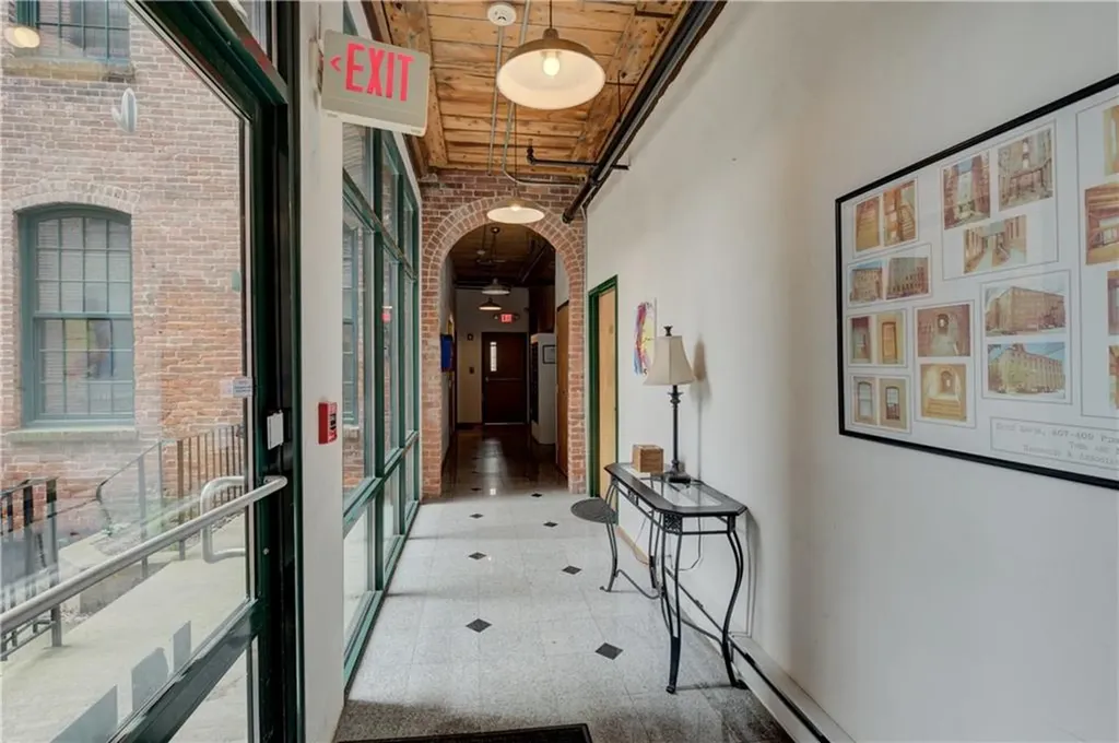 407 Pine Street Providence RI 02903