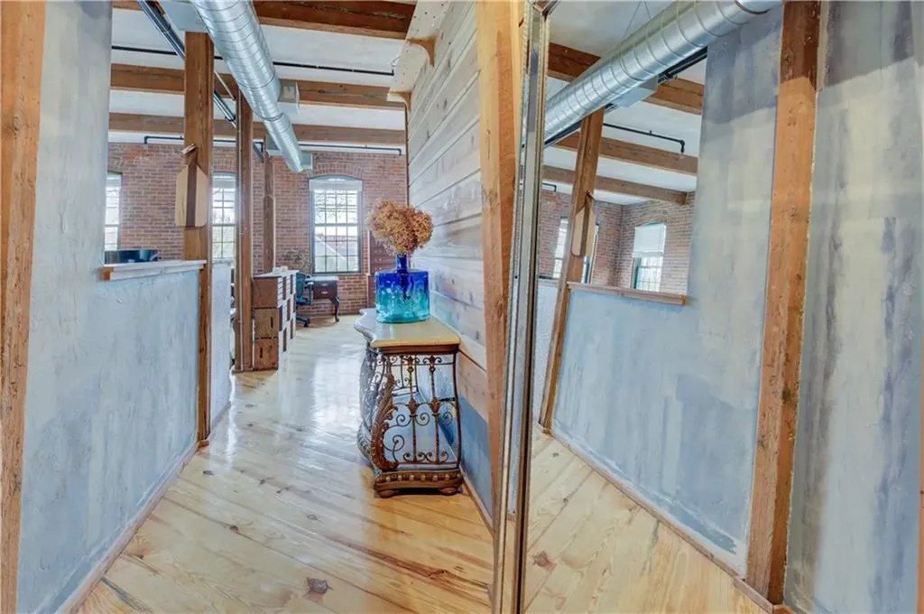 407 Pine Street Providence RI 02903