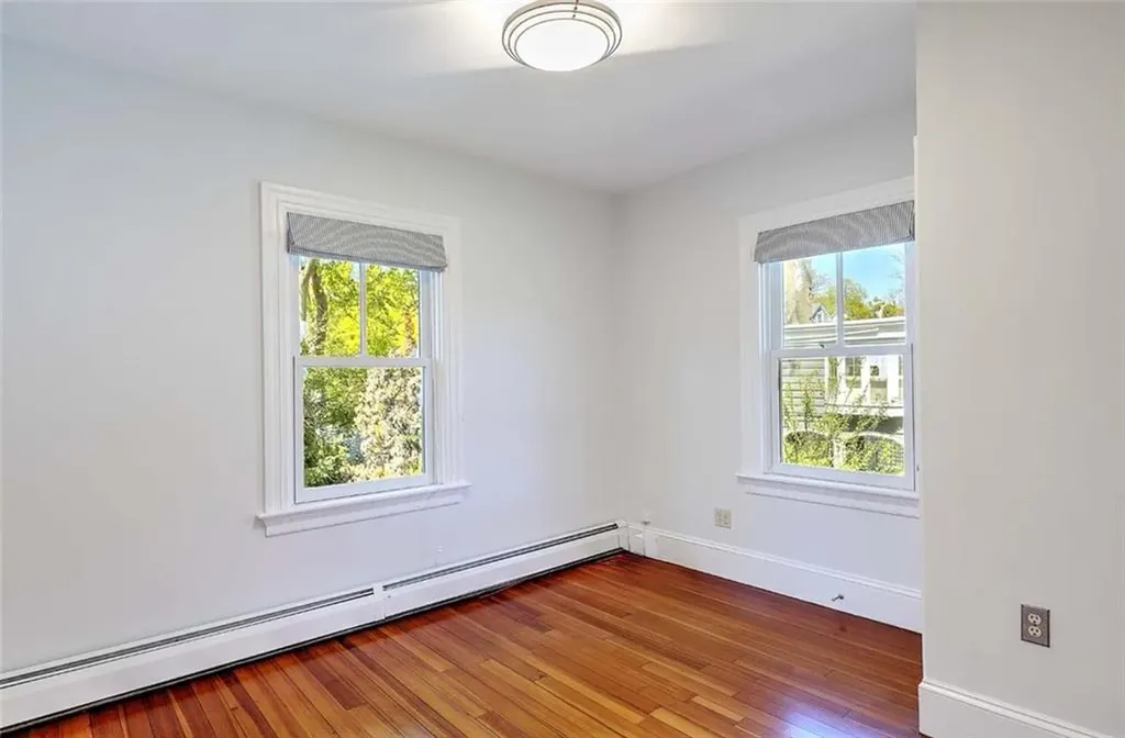92 President Avenue Providence RI 02906