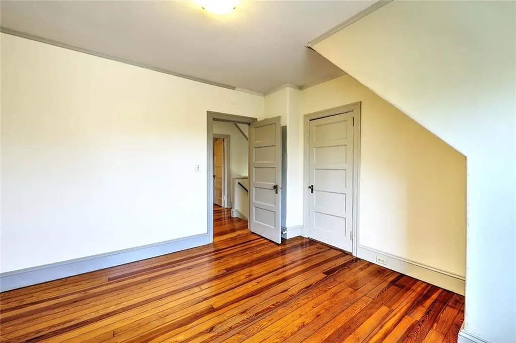 92 President Avenue Providence RI 02906