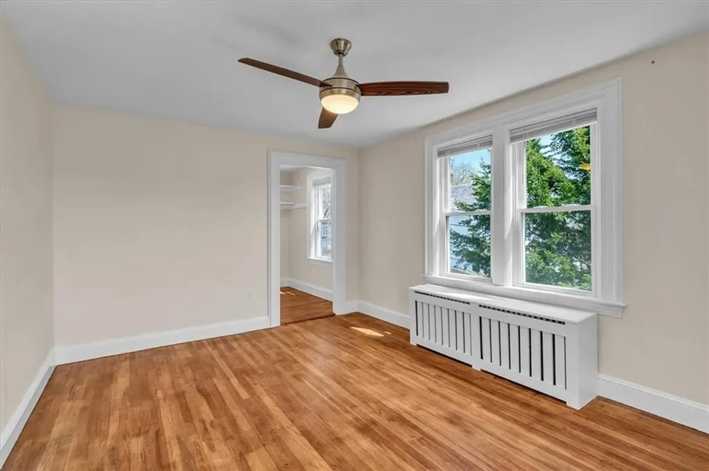 32 Summer Street Woonsocket RI 02895