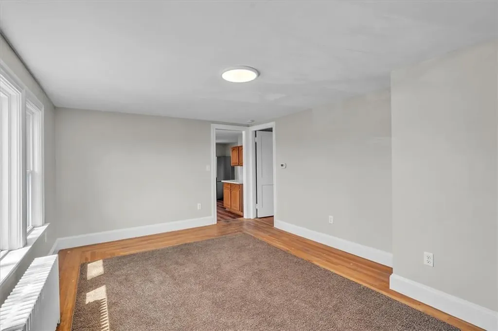 32 Summer Street Woonsocket RI 02895
