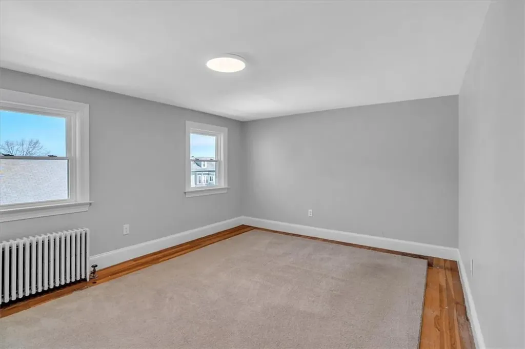 32 Summer Street Woonsocket RI 02895