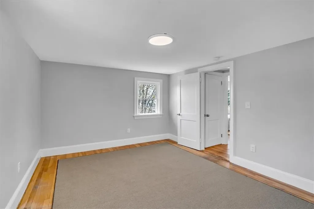32 Summer Street Woonsocket RI 02895