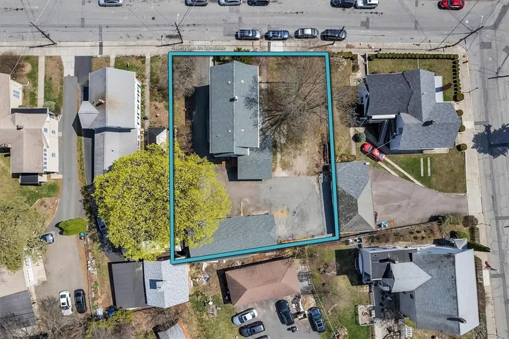 32 Summer Street Woonsocket RI 02895
