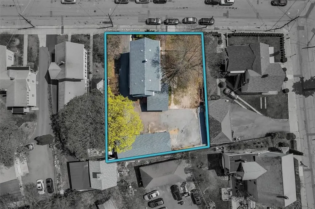 32 Summer Street Woonsocket RI 02895