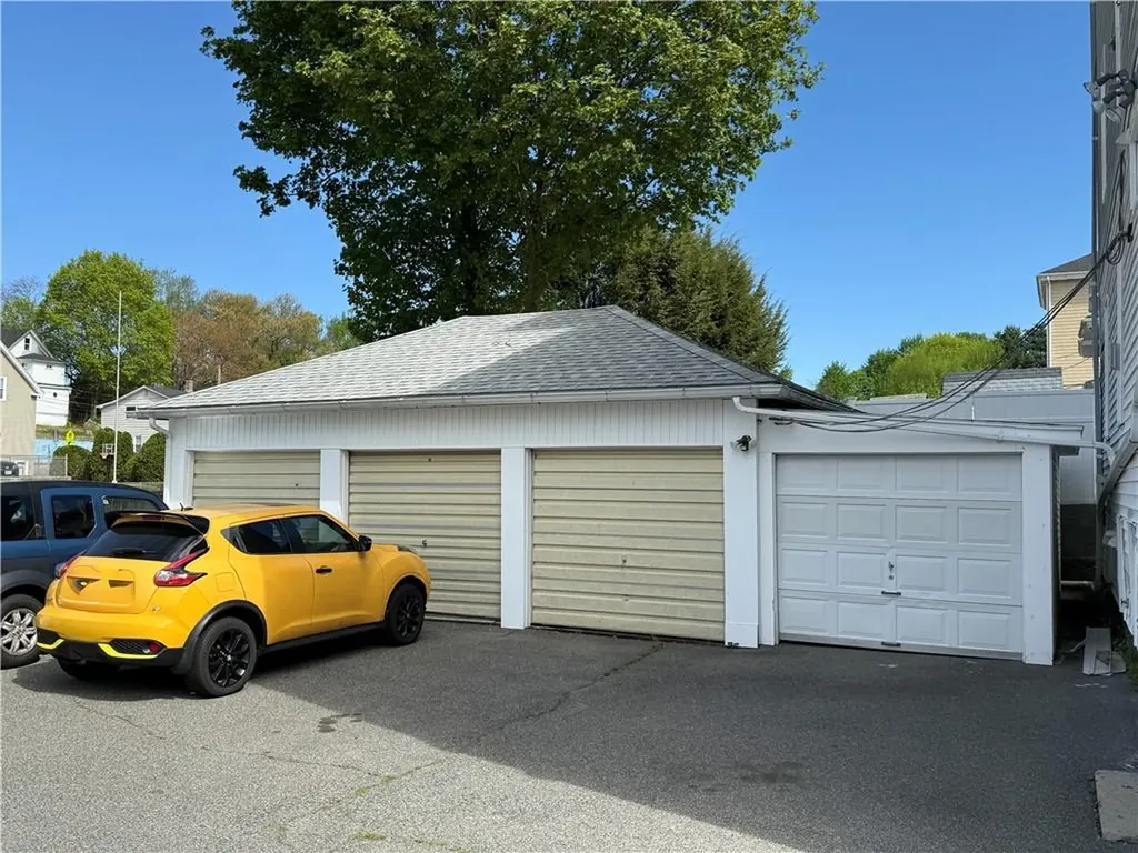 18 Winthrop Street Woonsocket RI 02895