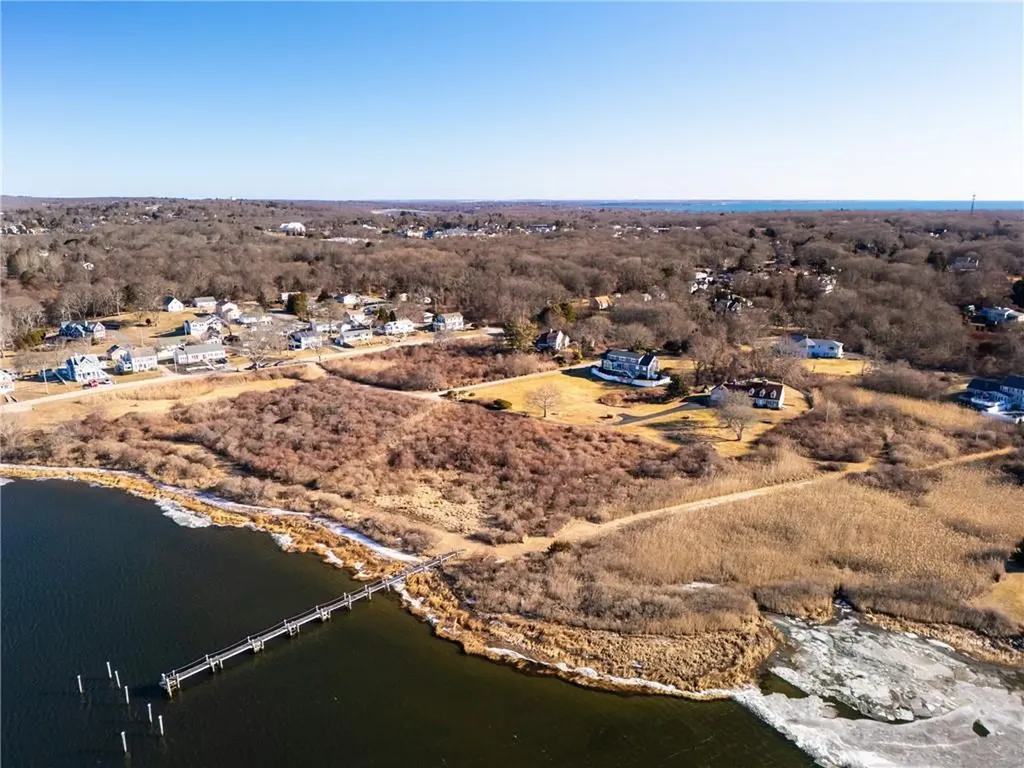 410 Wandsworth Street Narragansett RI 02882