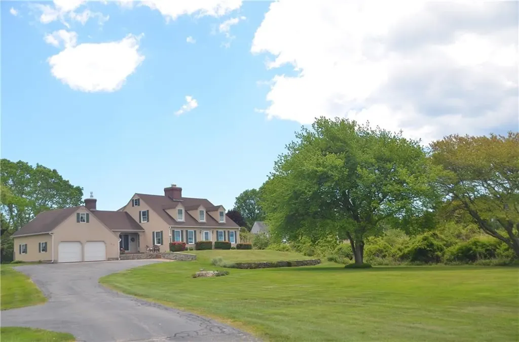 410 Wandsworth Street Narragansett RI 02882