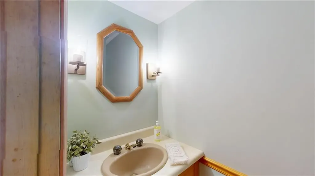 410 Wandsworth Street Narragansett RI 02882