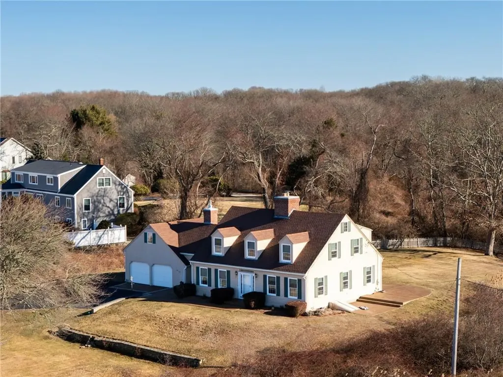 410 Wandsworth Street Narragansett RI 02882