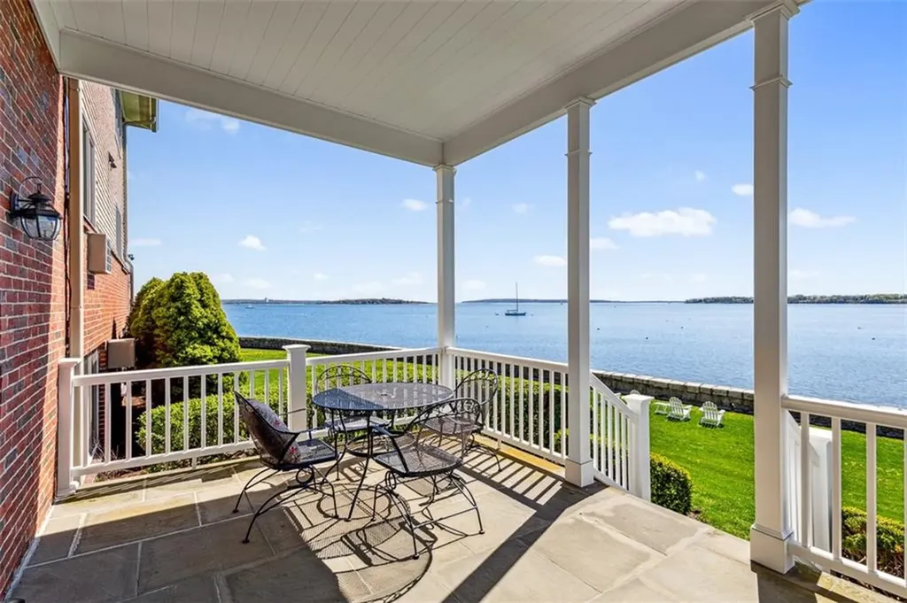 221 Hope Street Bristol RI 02809