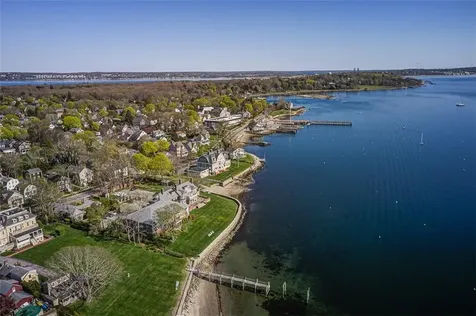 221 Hope Street Bristol RI 02809