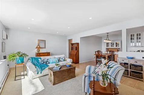 221 Hope Street Bristol RI 02809